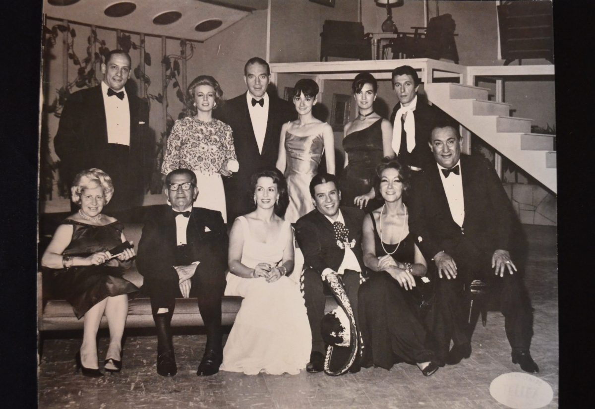 Bertha Moss con celebridades del cine mexicano