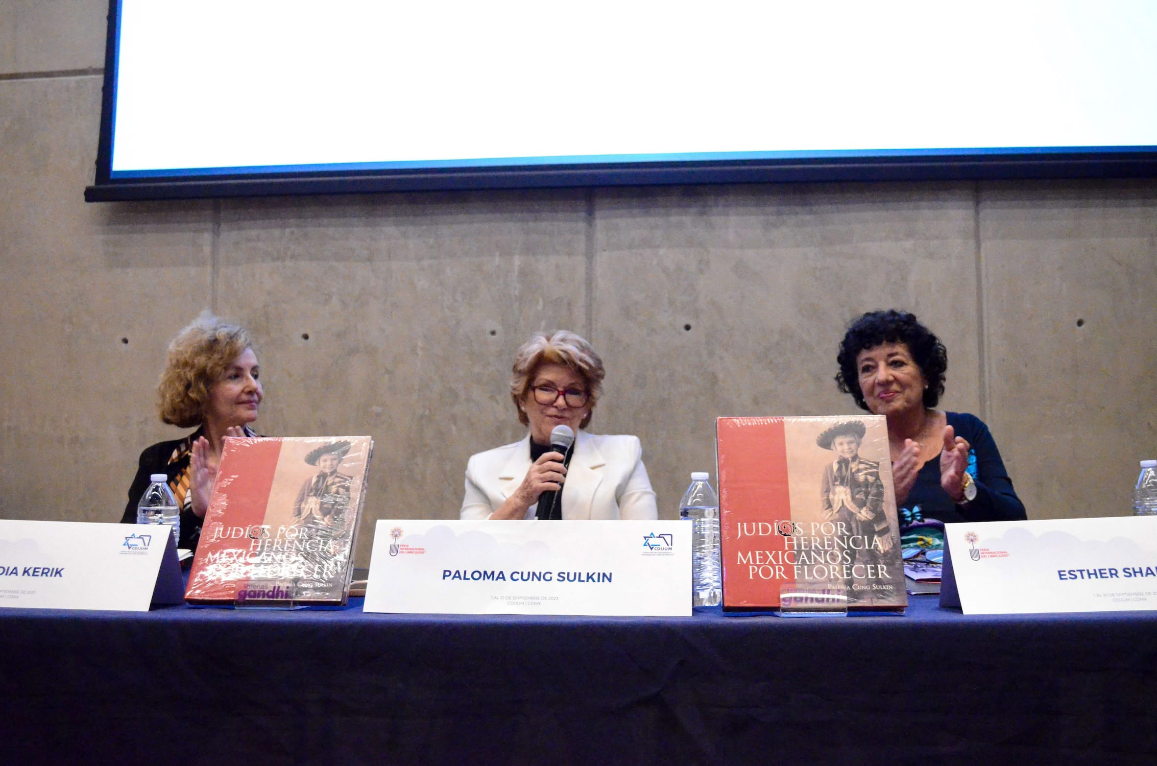 Autoras presentan sus libros en la FILJU