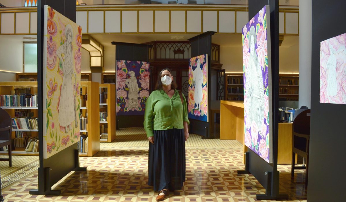 Mónica Dower con sus "Guerreras en el tiempo"