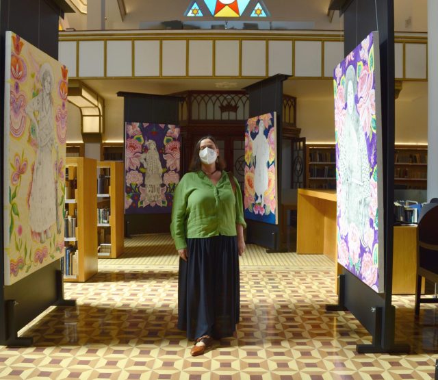 Mónica Dower con sus "Guerreras en el tiempo"